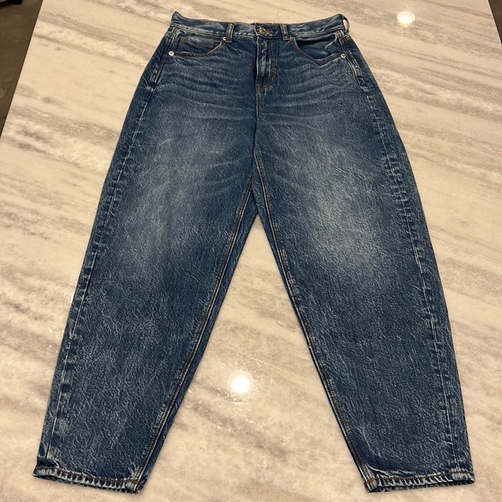 American eagle loose fit mom jean.